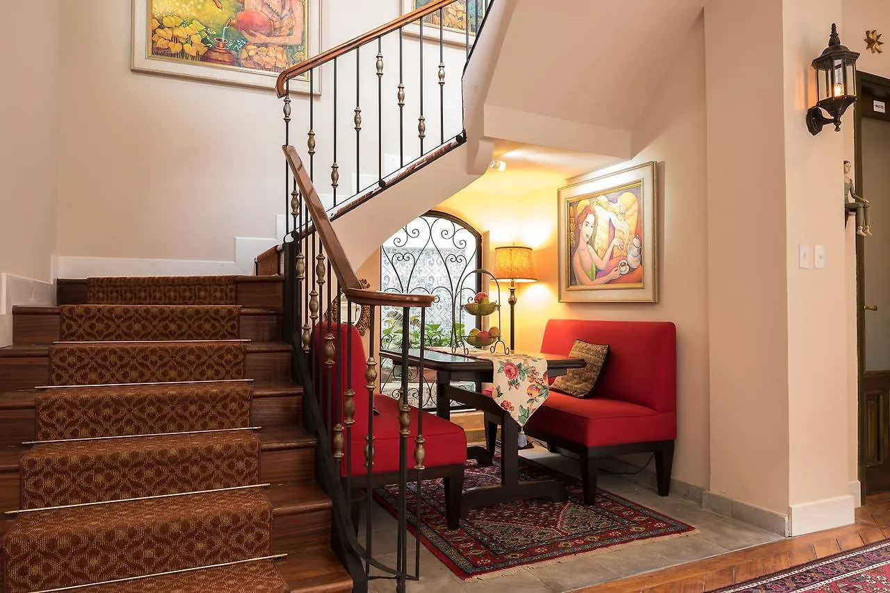 Villa Colonna Quito 4*,
