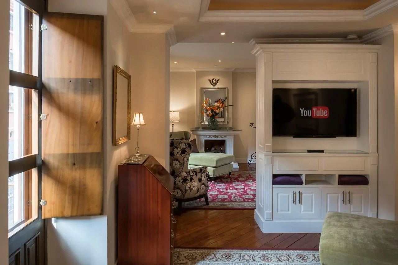 Villa Colonna Quito Bed & Breakfast