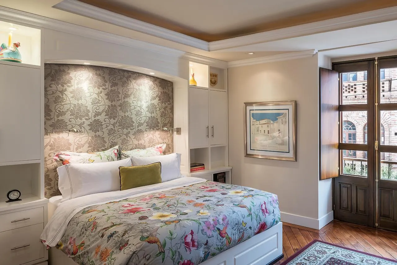 Villa Colonna Quito 4*,  Equador